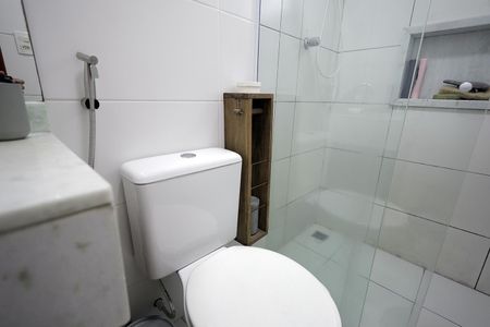 Apartamento à venda com 90m², 2 quartos e 1 vaga Apartamento à venda com 90m², 2 quartos e 1 vagaBanheiro