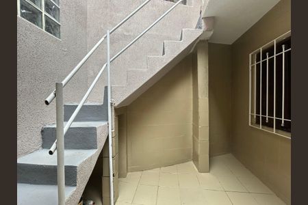 Casa à venda com 122m², 3 quartos e 2 vagas Casa à venda com 122m², 3 quartos e 2 vagasExtensão da área de serviço