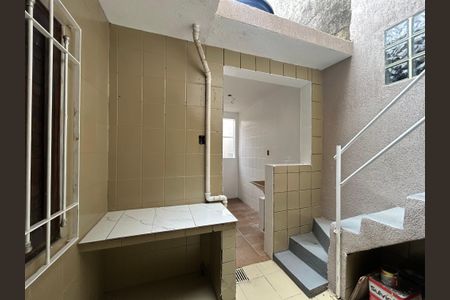 Casa à venda com 122m², 3 quartos e 2 vagas Casa à venda com 122m², 3 quartos e 2 vagasExtensão da área de serviço