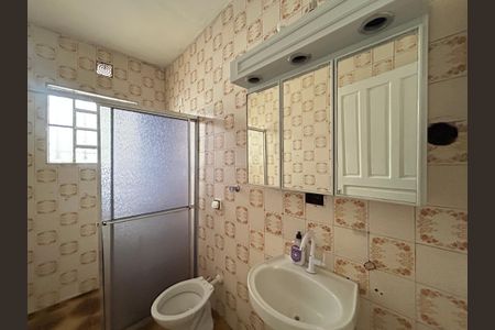 Casa à venda com 122m², 3 quartos e 2 vagas Casa à venda com 122m², 3 quartos e 2 vagasBanheiro