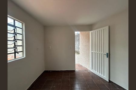 Casa à venda com 122m², 3 quartos e 2 vagas Casa à venda com 122m², 3 quartos e 2 vagasQuarto de Serviço