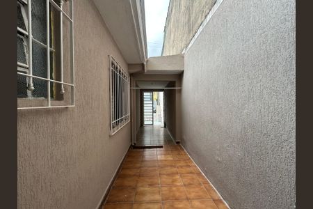 Casa à venda com 122m², 3 quartos e 2 vagas Casa à venda com 122m², 3 quartos e 2 vagasCorredor