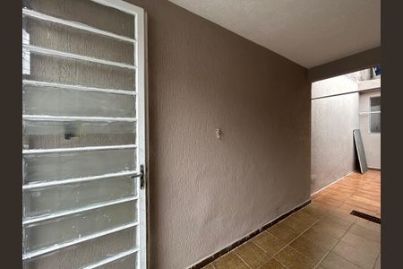 Casa à venda com 122m², 3 quartos e 2 vagas Casa à venda com 122m², 3 quartos e 2 vagasCorredor