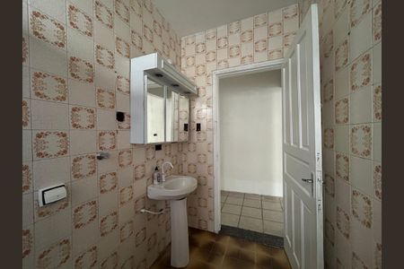 Casa à venda com 122m², 3 quartos e 2 vagas Casa à venda com 122m², 3 quartos e 2 vagasBanheiro