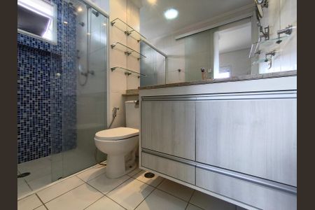 Apartamento à venda com 94m², 2 quartos e 2 vagas Apartamento à venda com 94m², 2 quartos e 2 vagasBanheiro da Suíte