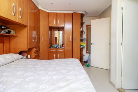 Casa de condomínio à venda com 127m², 3 quartos e 2 vagasSuíte