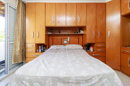 Casa de condomínio à venda com 127m², 3 quartos e 2 vagasSuíte