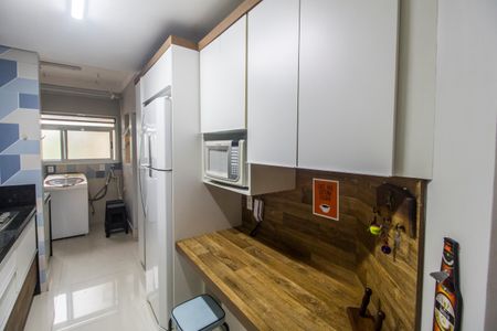 Apartamento à venda com 98m², 2 quartos e 2 vagasCozinha