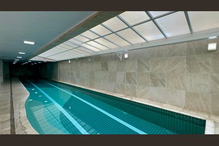 Apartamento à venda com 72m², 1 quarto e 1 vagaPiscina Coberta