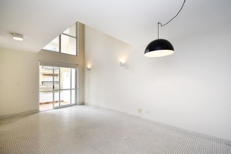 Apartamento à venda com 72m², 1 quarto e 1 vagaSala