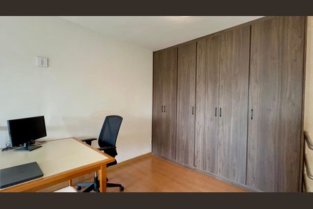 Apartamento à venda com 72m², 1 quarto e 1 vagaSuite