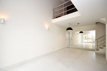 Apartamento à venda com 72m², 1 quarto e 1 vagaSala