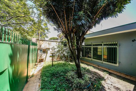 Casa à venda com 230m², 4 quartos e 3 vagas