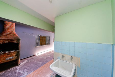 Casa à venda com 230m², 4 quartos e 3 vagas