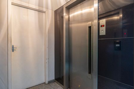 Studio para alugar com 35m², 1 quarto e sem vaga Studio para alugar com 35m², 1 quarto e sem vagaÁrea comum - Elevadores