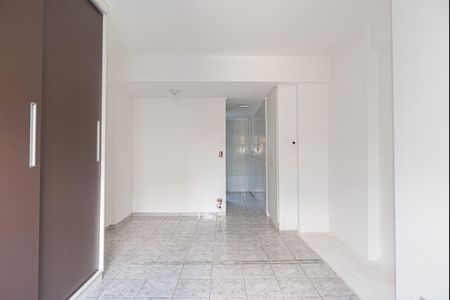 Studio para alugar com 35m², 1 quarto e sem vaga Studio para alugar com 35m², 1 quarto e sem vagaSala/Quarto