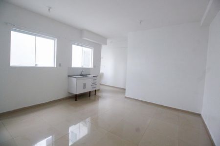 Quarto/Sala/Cozinha de kitnet/studio para alugar com 1 quarto, 25m² em Parque Pinheiros, Taboão da Serra