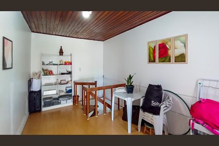Apartamento à venda com 81m², 2 quartos e sem vagaAndar superior 