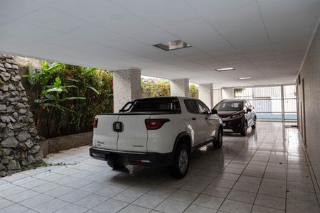 Apartamento para alugar com 188m², 3 quartos e 3 vagas