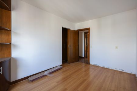 Apartamento para alugar com 260m², 5 quartos e 4 vagas Apartamento para alugar com 260m², 5 quartos e 4 vagasSuíte 2