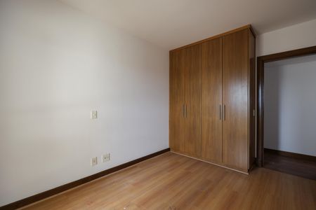 Apartamento para alugar com 260m², 5 quartos e 4 vagas Apartamento para alugar com 260m², 5 quartos e 4 vagasSuíte 4
