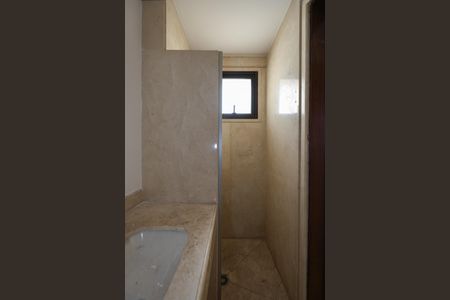 Apartamento para alugar com 260m², 5 quartos e 4 vagas Apartamento para alugar com 260m², 5 quartos e 4 vagasBanheiro da Suíte 4