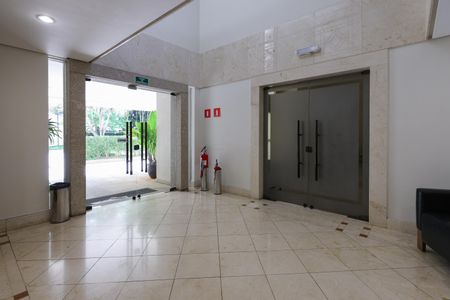 Apartamento para alugar com 260m², 5 quartos e 4 vagas Apartamento para alugar com 260m², 5 quartos e 4 vagasÁrea comum