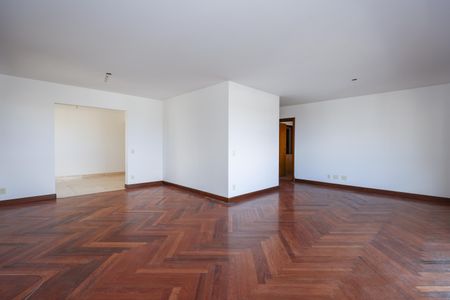 Apartamento para alugar com 260m², 5 quartos e 4 vagas Apartamento para alugar com 260m², 5 quartos e 4 vagasSala