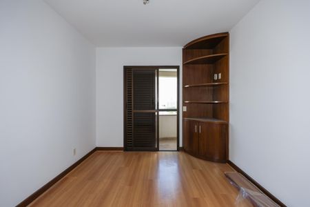 Apartamento para alugar com 260m², 5 quartos e 4 vagas Apartamento para alugar com 260m², 5 quartos e 4 vagasSuíte 2