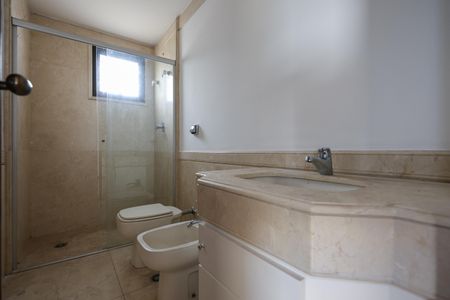 Apartamento para alugar com 260m², 5 quartos e 4 vagas Apartamento para alugar com 260m², 5 quartos e 4 vagasBanheiro da Suíte 3