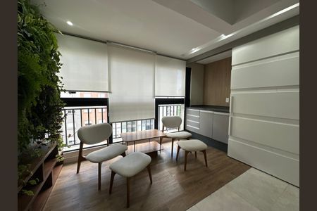 Apartamento para alugar com 64m², 1 quarto e 1 vagaVaranda