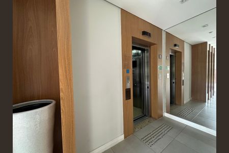 Apartamento para alugar com 64m², 1 quarto e 1 vagaHall de entrada