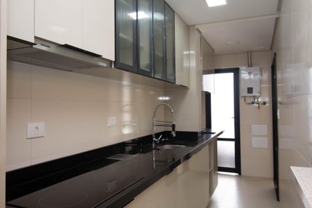 Apartamento à venda com 68m², 2 quartos e 2 vagasCozinha - Armários