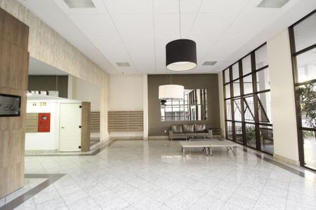 Apartamento à venda com 96m², 3 quartos e 3 vagasHall de entrada