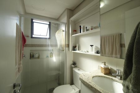 Apartamento à venda com 96m², 3 quartos e 3 vagasBanheiro da Suíte 1