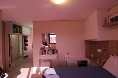 Apartamento à venda com 96m², 3 quartos e 3 vagasSuíte 1