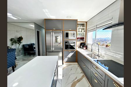 Apartamento à venda com 102m², 3 quartos e 1 vaga Apartamento à venda com 102m², 3 quartos e 1 vagaCozinha