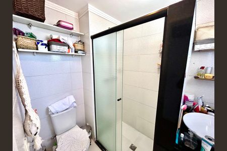 Apartamento à venda com 102m², 3 quartos e 1 vaga Apartamento à venda com 102m², 3 quartos e 1 vagaBanheiro da Suíte