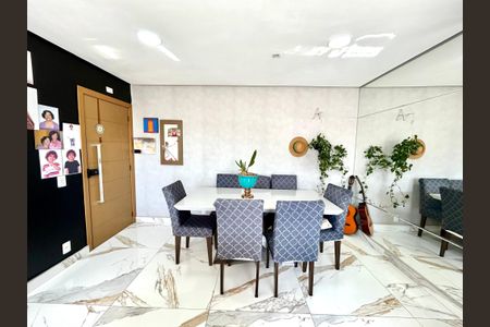 Apartamento à venda com 102m², 3 quartos e 1 vaga Apartamento à venda com 102m², 3 quartos e 1 vagaCozinha