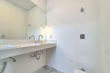 Casa de condomínio à venda com 306m², 3 quartos e 4 vagasBanheiro da Suíte 3