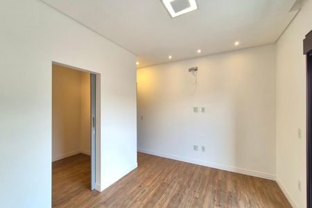 Casa de condomínio à venda com 306m², 3 quartos e 4 vagasSuíte 3