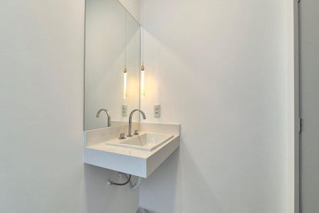 Casa de condomínio à venda com 306m², 3 quartos e 4 vagasBanheiro da Suíte 2