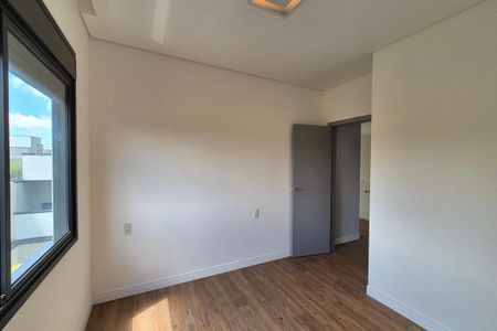 Casa de condomínio à venda com 306m², 3 quartos e 4 vagasSuíte 2