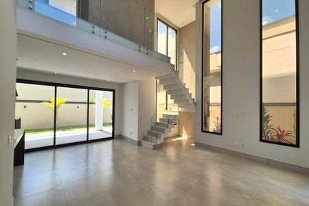 Casa de condomínio à venda com 306m², 3 quartos e 4 vagasSala