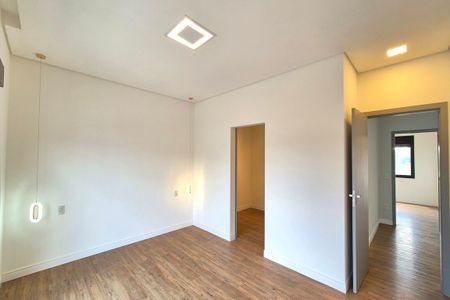 Casa de condomínio à venda com 306m², 3 quartos e 4 vagasSuíte 3