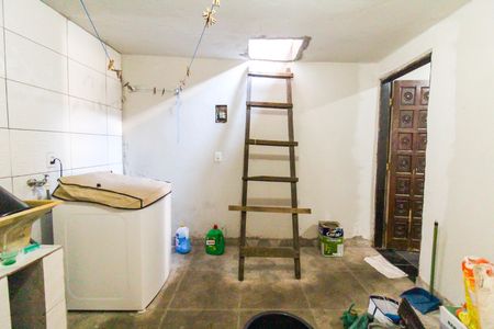 Casa à venda com 150m², 4 quartos e 2 vagasLavanderia