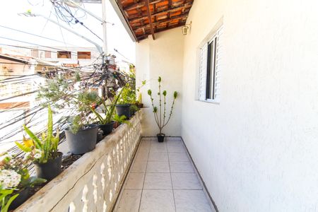 Casa à venda com 150m², 4 quartos e 2 vagasVaranda