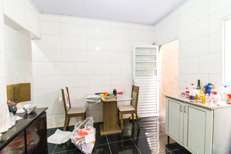 Casa à venda com 150m², 4 quartos e 2 vagasCozinha 2