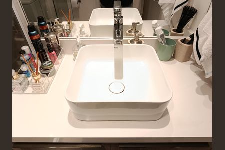 Apartamento à venda com 89m², 2 quartos e 1 vaga Apartamento à venda com 89m², 2 quartos e 1 vagaBanheiro social