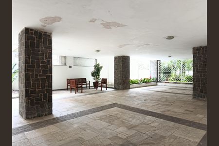 Apartamento à venda com 89m², 2 quartos e 1 vaga Apartamento à venda com 89m², 2 quartos e 1 vagaHall de entrada